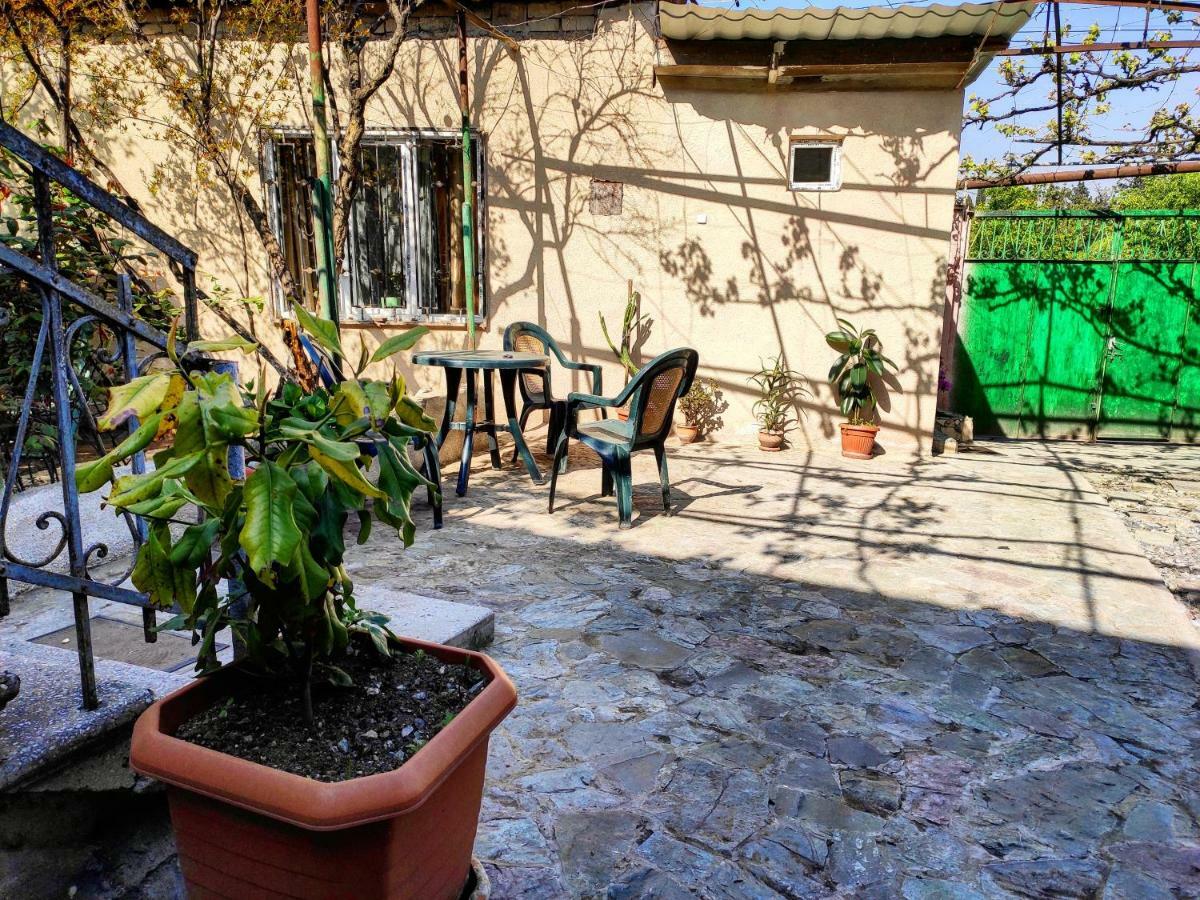 Guesthouse Ttt Тбилиси Экстерьер фото