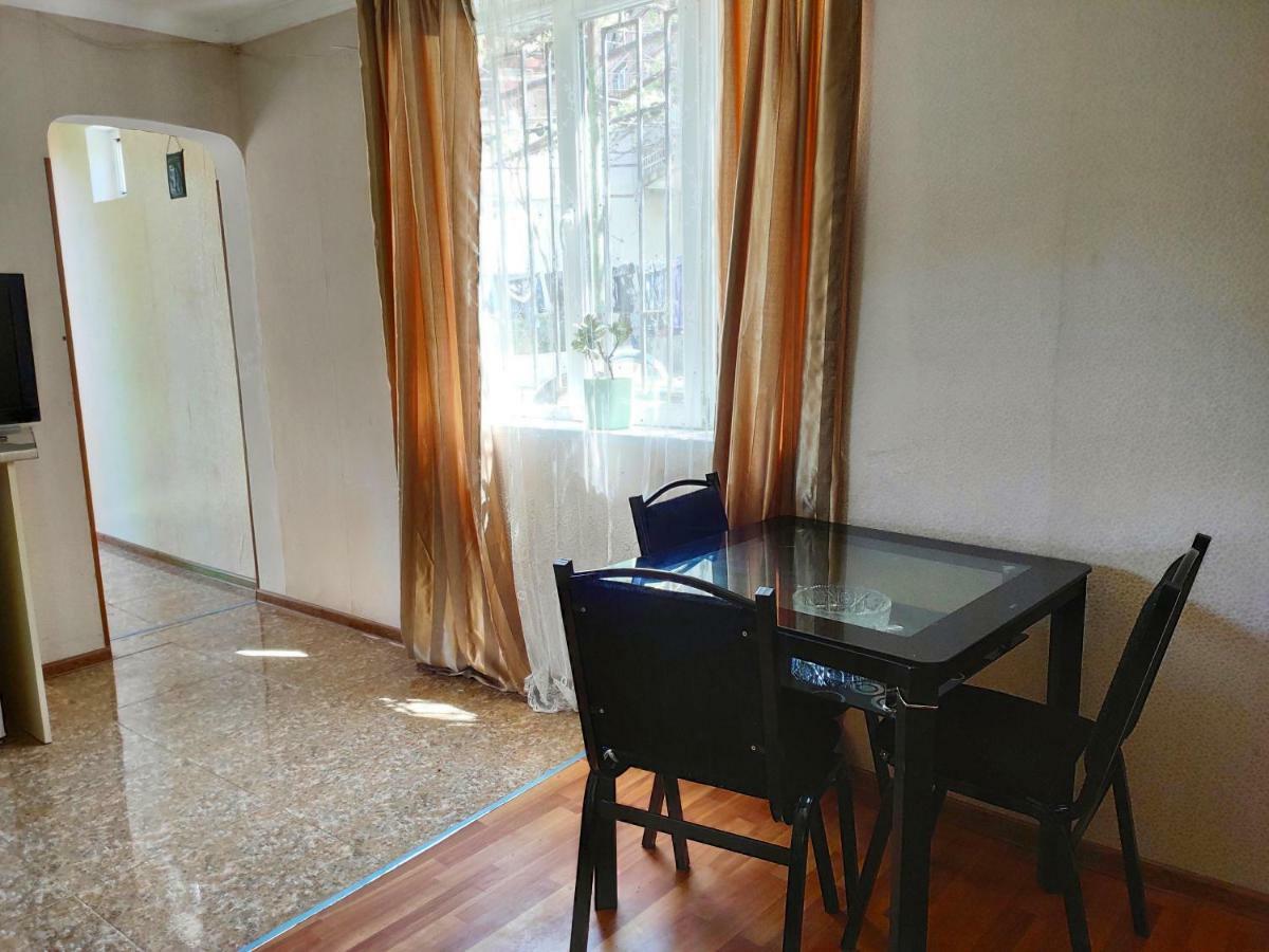 Guesthouse Ttt Тбилиси Экстерьер фото