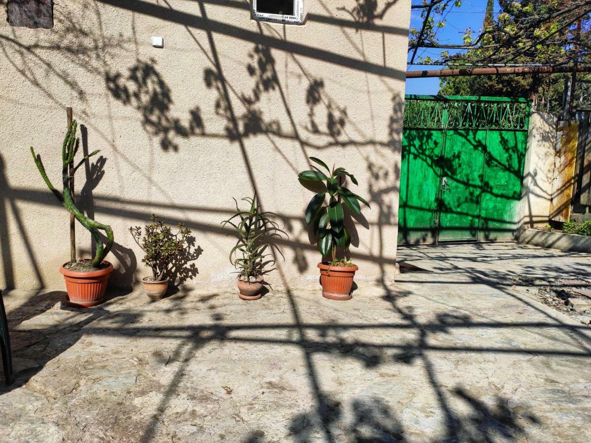Guesthouse Ttt Тбилиси Экстерьер фото